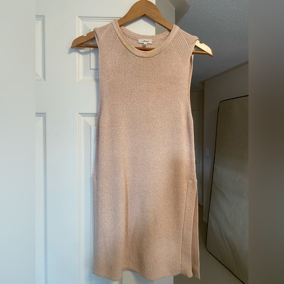 Aritzia Wilfred sleeveless sweater with slits on side - Picture 1 of 2